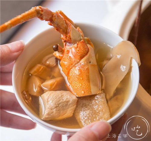 火焰瀑布鍋席卷魔都 上桌會著火，一拉就是一米長龍蝦鮮香